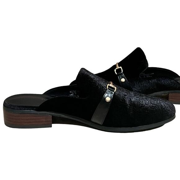 BELLA Vita Black Babs II Mules Metal Buckle Strap size 8 W - Picture 1 of 11